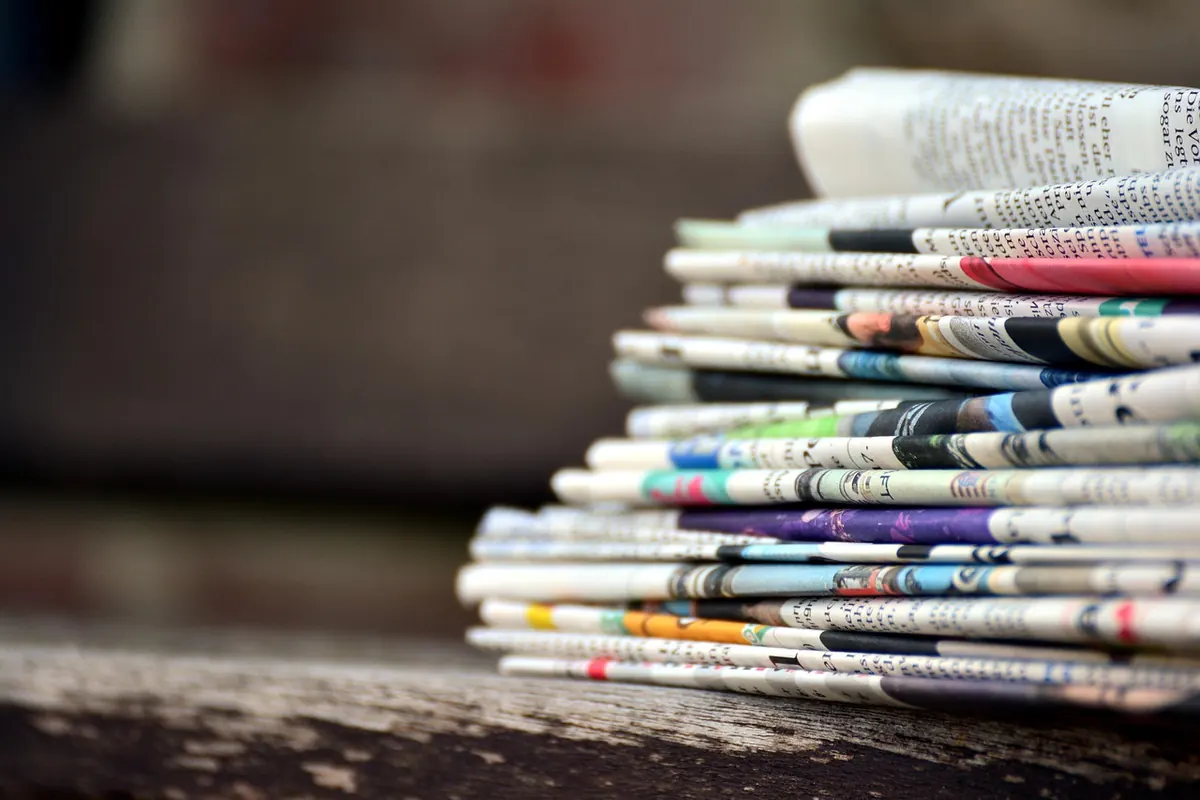 Quantum Supremacy vs. Quantum Advantage: Untangling the Headlines